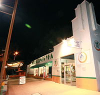 Alice Springs YHA - Pubs and Clubs