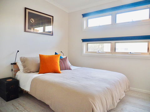 Alice's Palace, 2-minute Walk To Lifeguard Patrolled Surf Beach - Pubs and Clubs 3