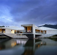 Alkira Award Winning Luxury Beachfront Rainforest Holiday House - Pubs and Clubs