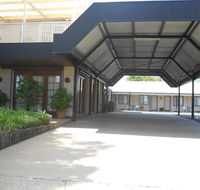 All Seasons Motor Lodge - Pubs and Clubs