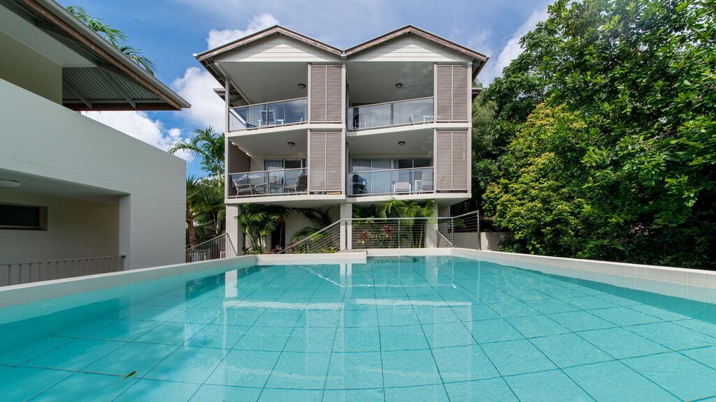 Airlie Beach QLD Go Out