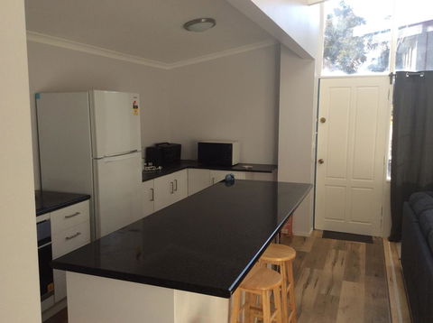 Alpha Centauri Townhouses - Pubs and Clubs 3