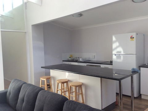 Alpha Centauri Townhouses - Pubs and Clubs 2