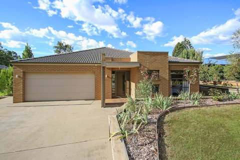 Always Bright - A Bright Escape - Pubs and Clubs 2