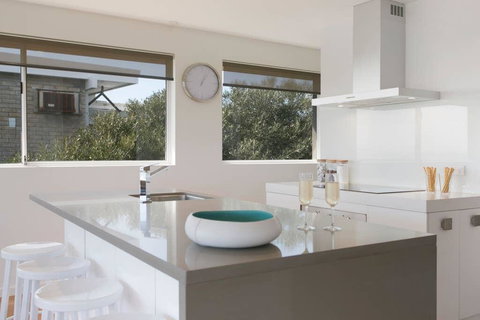 Anchor Beachfront Retreat - Go Out 2