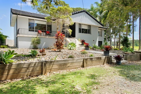 Anchor Lodge - Pubs and Clubs 1