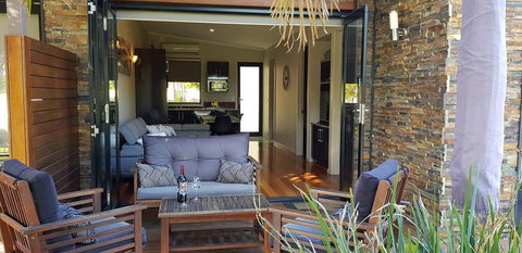 Anchorage Apartments - Pubs and Clubs 1
