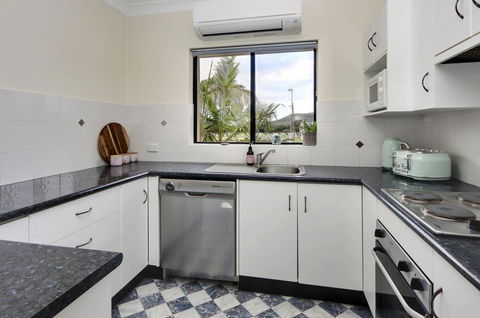 Anchored At South West Rocks - Pubs and Clubs 2