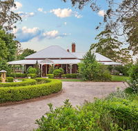 Anduramba Homestead BB - Pubs and Clubs