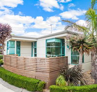 Anglesea River Apartments - Spa Apartment 40 - Pubs and Clubs