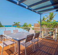 Angourie Blue 4 - close to surfing beaches and national park - Pubs and Clubs