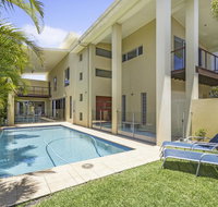 ANGOURIE HOUSE - SALT VILLAGE - Go Out