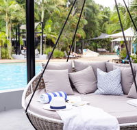 Angourie Resort - Pubs and Clubs