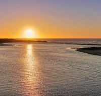 API Pelican Beach Front Apartments Kalbarri - Pubs and Clubs