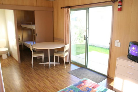 Apollo Bay Holiday Park - Go Out 1