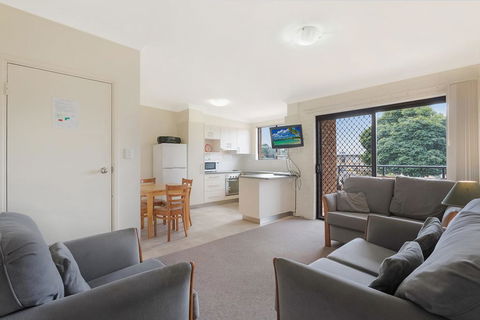 Apollo Unit 13 - Pubs and Clubs 0