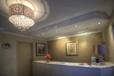 Apple & Grape Motel - Pubs and Clubs 3