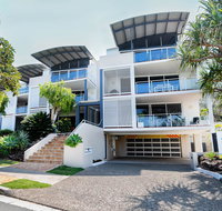 Aqua Promenade Beachfront Holiday Apartments - Go Out