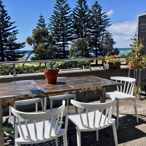 Aquabelle Apartments - Pubs and Clubs 3