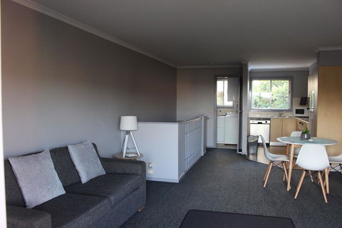 Aqualuna Apartments - Go Out 3