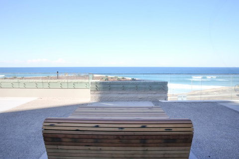 Arena On The Beach - Go Out 3