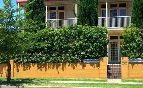 Armidale Ace Apartments - Pubs and Clubs 2