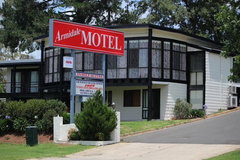 Armidale Motel - Pubs and Clubs 0