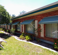Armidale Rose Villa Motel - Pubs and Clubs