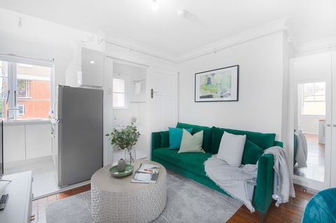 Art Deco Nook Around The Corner From Oxford St - Pubs and Clubs 0