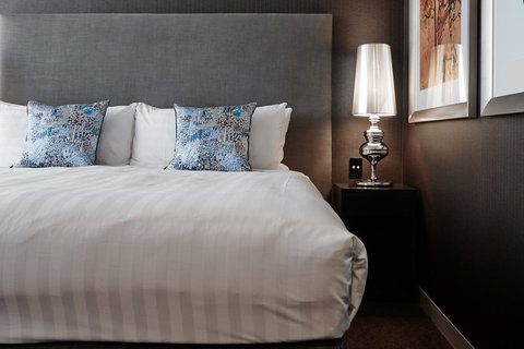 Art Series - The Olsen - Pubs and Clubs 1