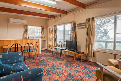 Aruma River Resort - Pubs and Clubs 3