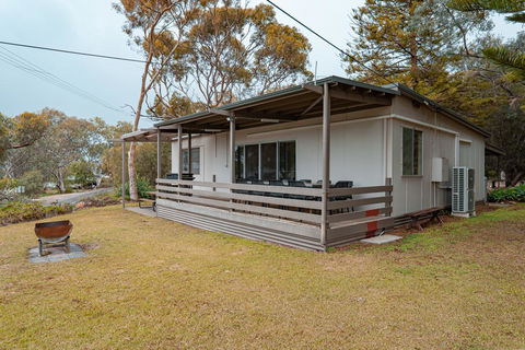 Aruma River Resort - Pubs and Clubs 2