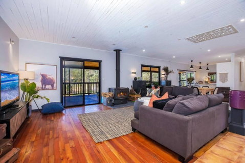 Luxury Farm House On 20 Acres - Sleeps 22 - Go Out 0