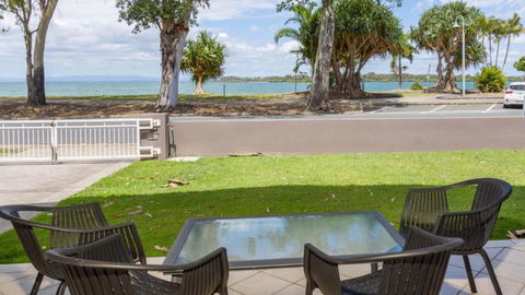 Magical Holiday Home - Welsby Pde, Bongaree - Pubs and Clubs 1