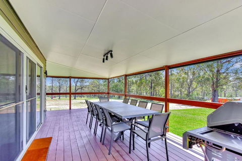 Magpie Three- Two For Joy Estate - Pubs and Clubs 2