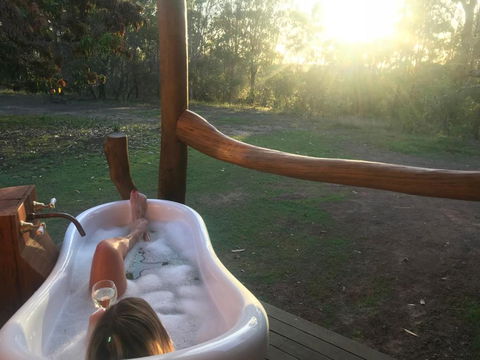 MANGO LODGE River Heads - Pubs and Clubs 2