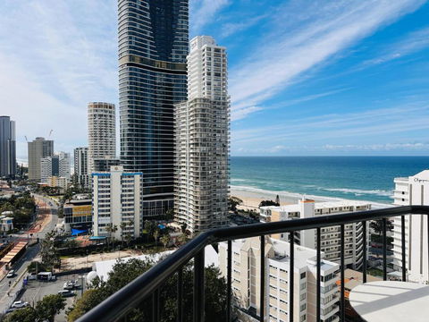 Mantra On View Ocean Escape At Surfers Paradise - Pubs and Clubs 2