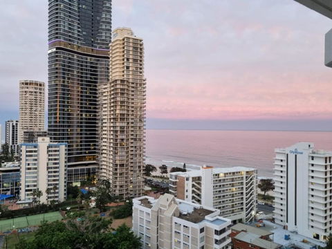 Mantra On View Ocean Escape At Surfers Paradise - Pubs and Clubs 3