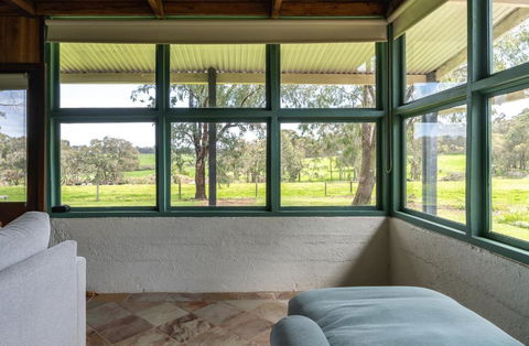 Margaret River Farm - Pubs and Clubs 3