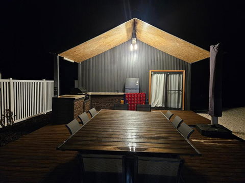 Marbles House (4 Bedrooms, 8 Beds, Sleeps 10) - Pubs and Clubs 2