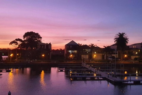 Marina Magic Getaways - Your Waterfront Retreat - Pubs and Clubs 2
