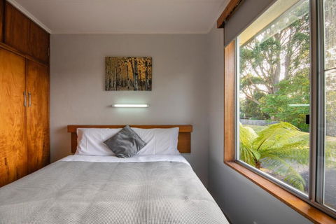 Marsden Court Apartments Now Incorporating Marsden Court And Sharonlee Strahan Villas - Pubs and Clubs 1