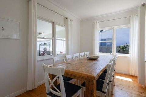 Mary Grant - Pubs and Clubs 2