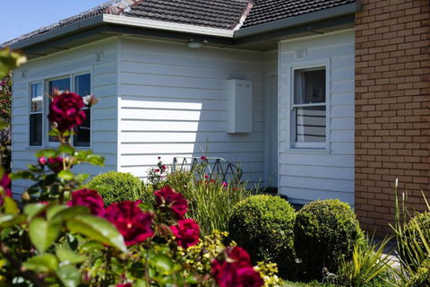 Mary Grant - Pubs and Clubs 0