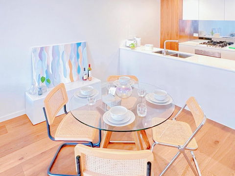 Mascot Cozy Apartment + Free Parking - Pubs and Clubs 2