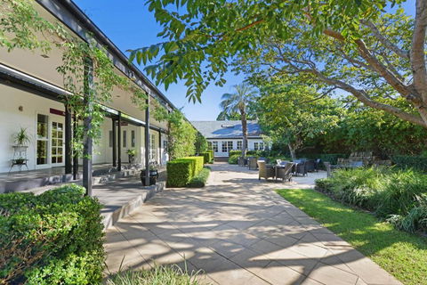 Mercure Gerringong Resort - Pubs and Clubs 0