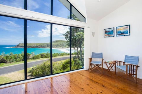 Merry Escape - Pubs and Clubs 3