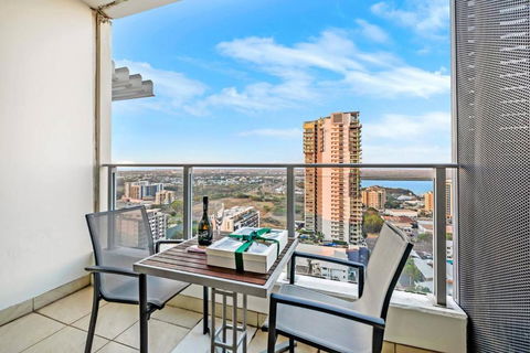 Metropolis Mirage - A Poolside CBD Studio - Pubs and Clubs 3