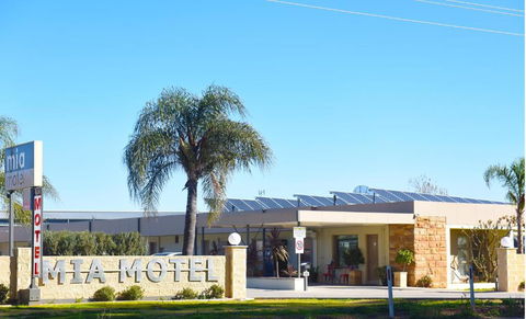 Mia Motel - Pubs and Clubs 0