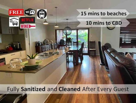 Mid Coast Stayz - Pubs and Clubs 0